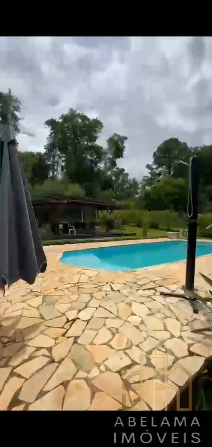 Fazenda à venda com 3 quartos, 10200m² - Foto 1