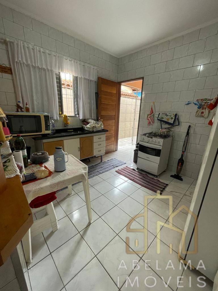 Casa à venda com 2 quartos, 125m² - Foto 13