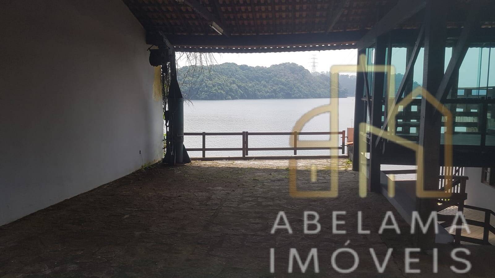 Fazenda à venda com 3 quartos, 846m² - Foto 2