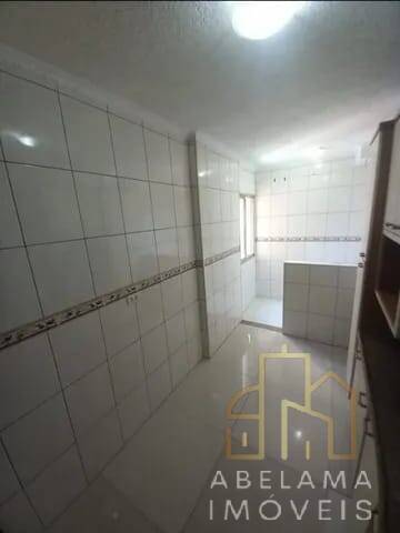 Apartamento à venda com 2 quartos, 3000m² - Foto 3