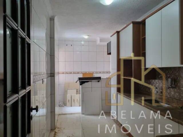 Apartamento à venda com 2 quartos, 3000m² - Foto 2