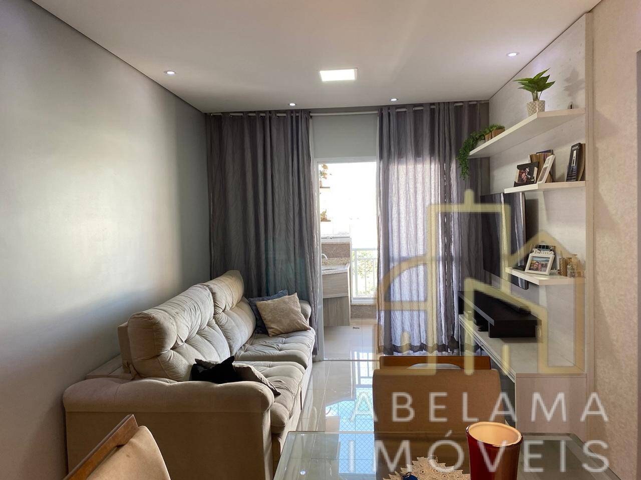 Apartamento à venda com 2 quartos, 63m² - Foto 4