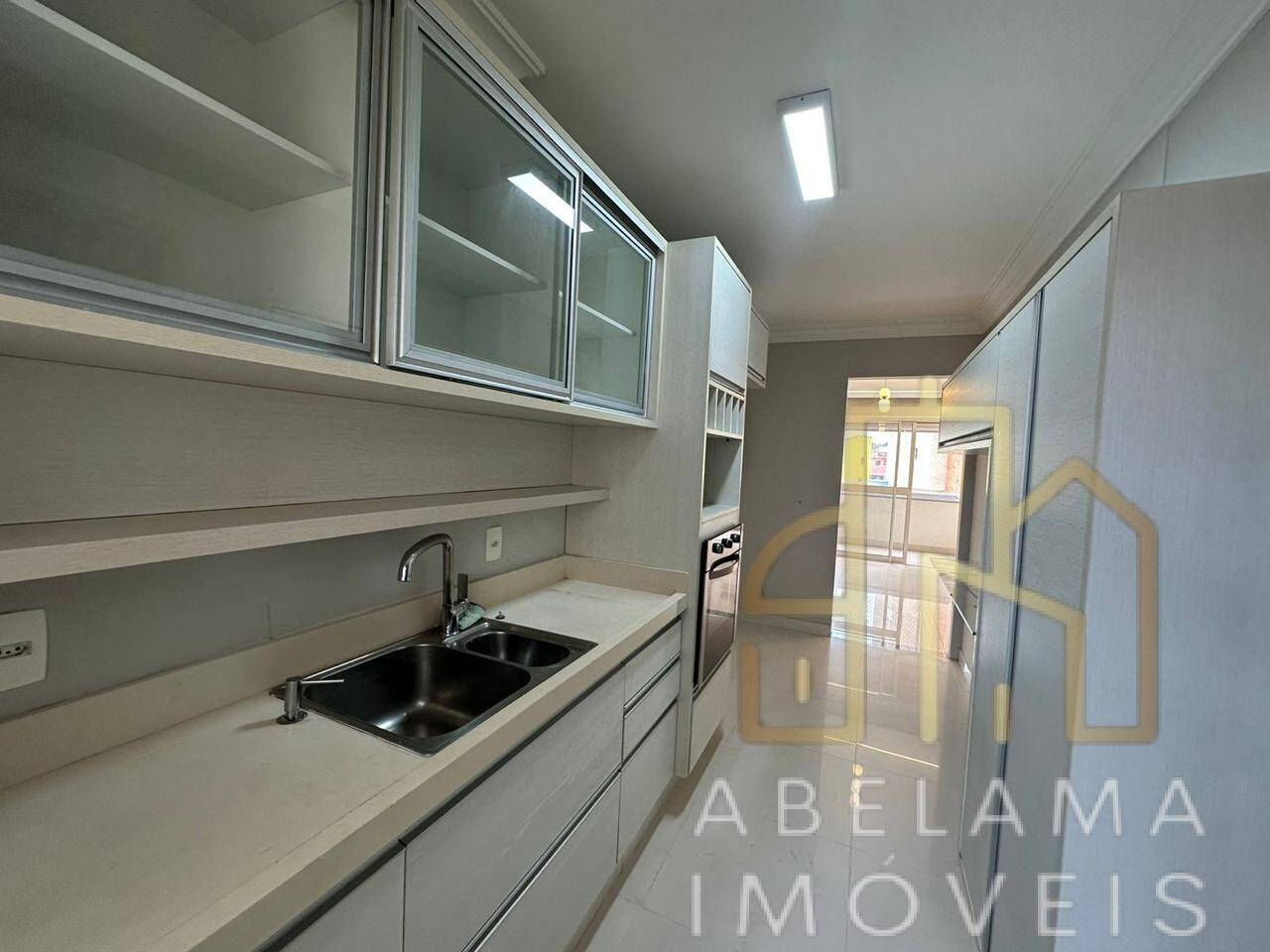 Apartamento à venda com 3 quartos, 110m² - Foto 9