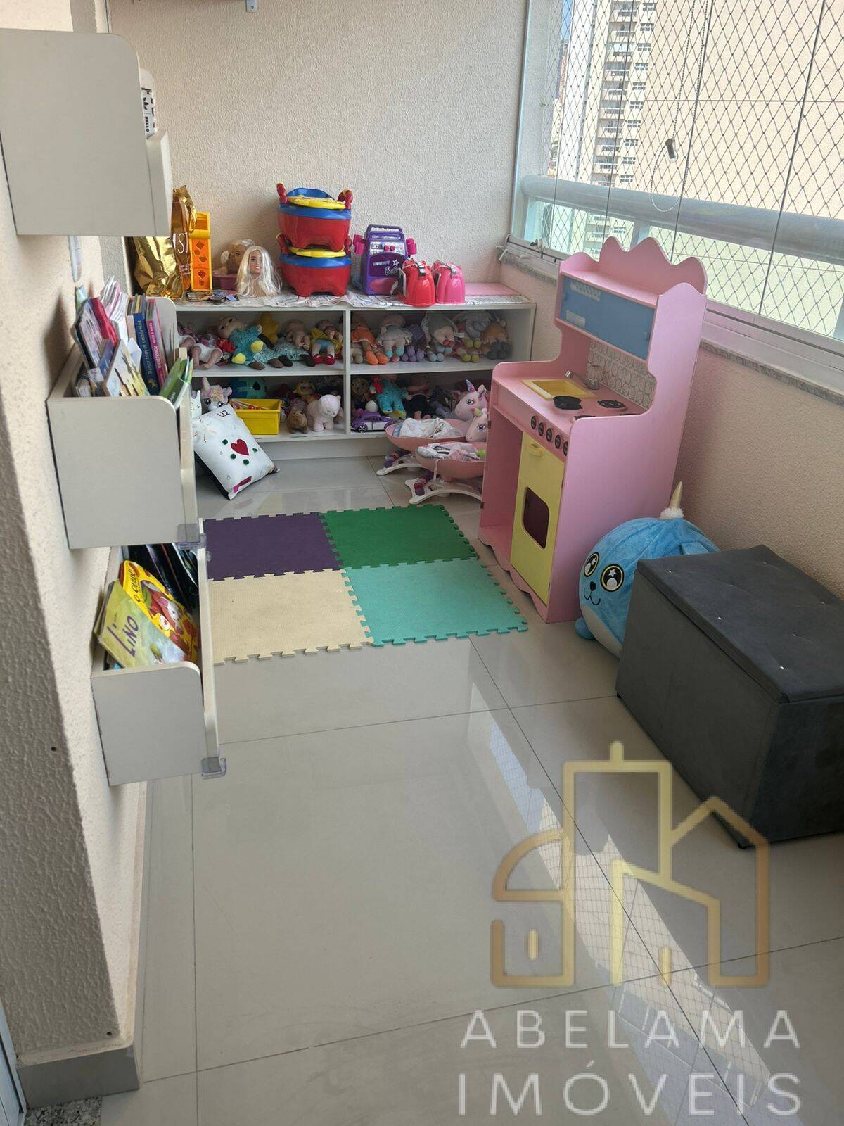 Apartamento à venda com 2 quartos, 2000m² - Foto 3