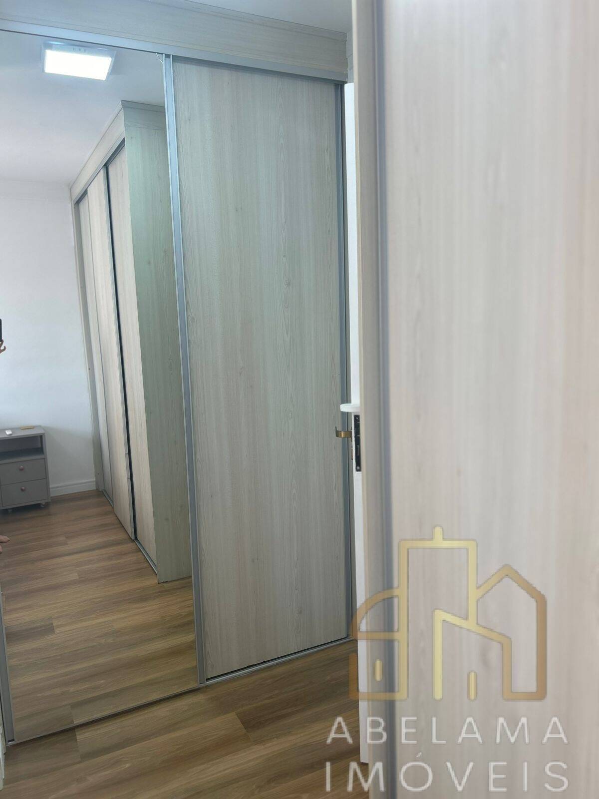 Apartamento à venda com 2 quartos, 2000m² - Foto 20