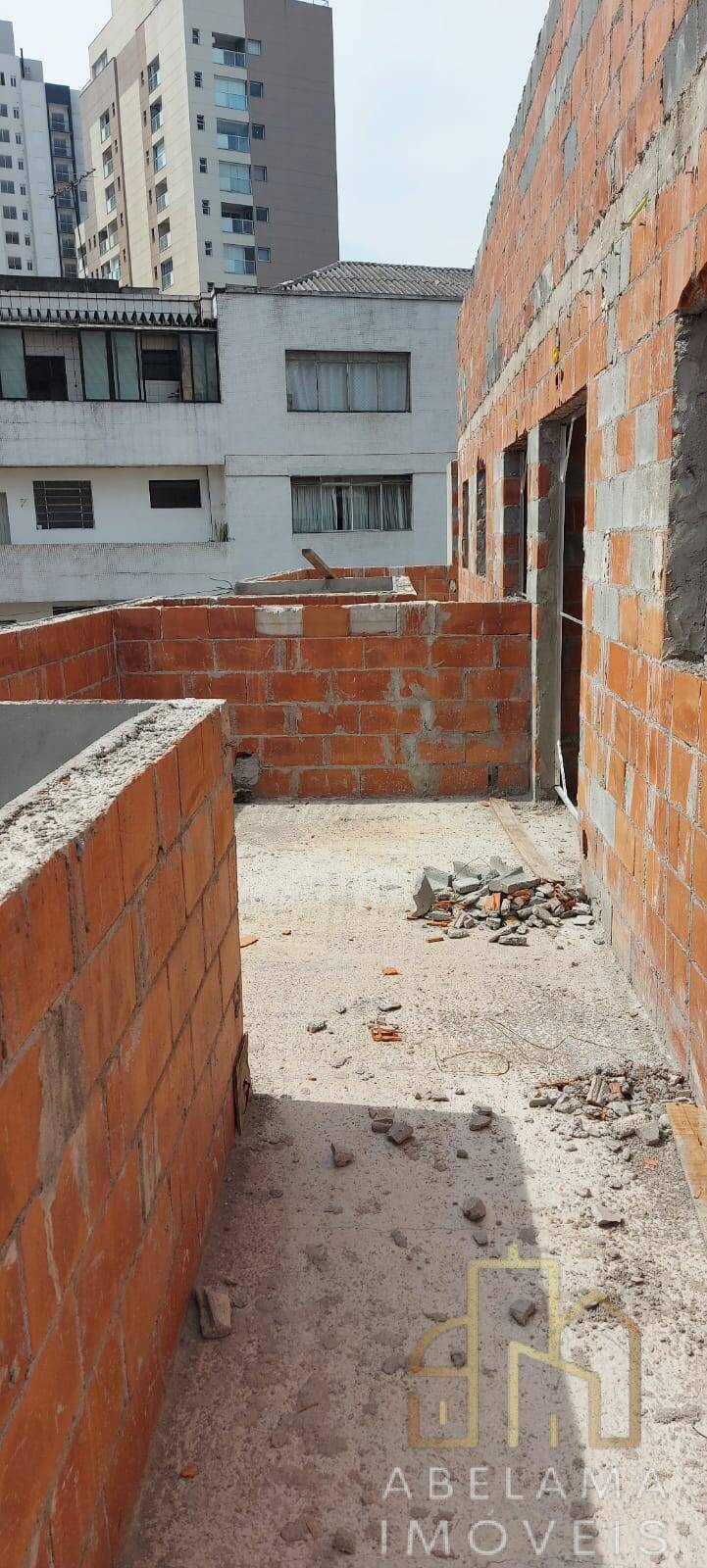 Cobertura à venda com 2 quartos, 90m² - Foto 6