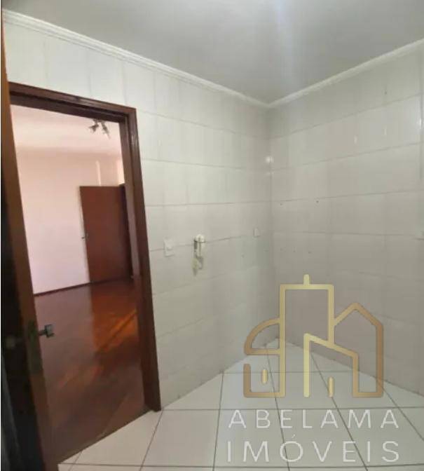 Apartamento à venda com 2 quartos, 76m² - Foto 10