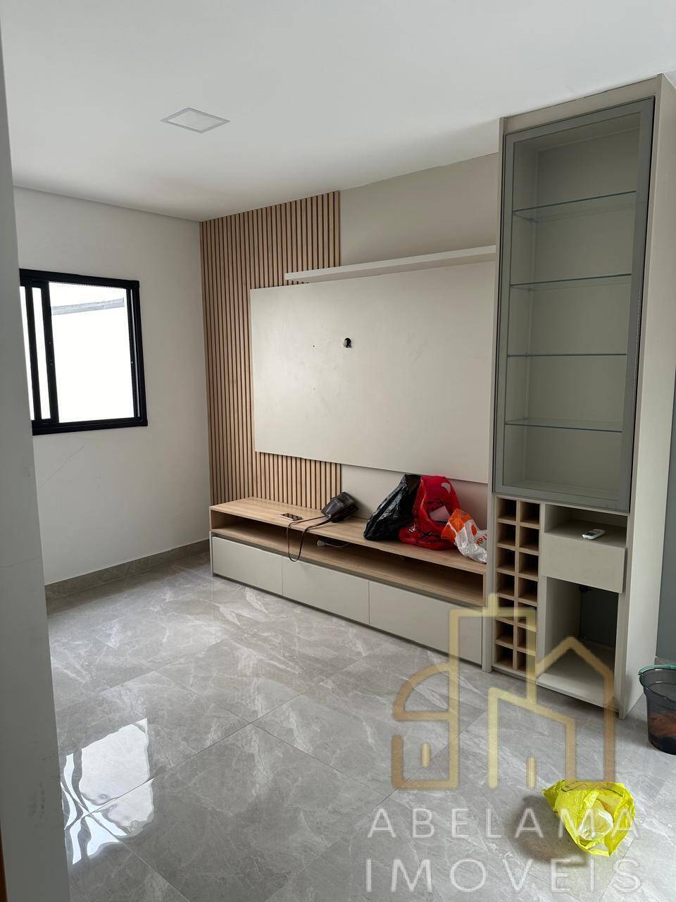 Apartamento à venda com 2 quartos, 68m² - Foto 2