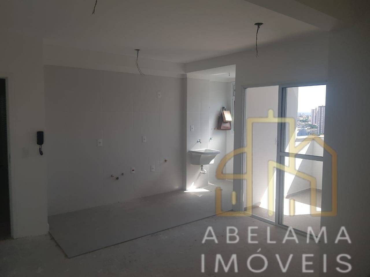 Apartamento à venda com 2 quartos, 58m² - Foto 1