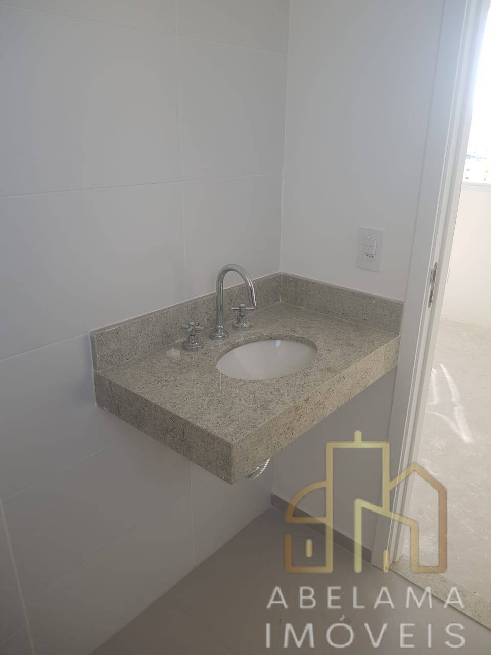 Apartamento à venda com 2 quartos, 58m² - Foto 11