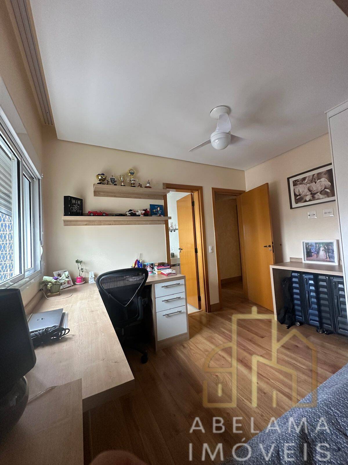 Apartamento à venda com 3 quartos, 3000m² - Foto 21