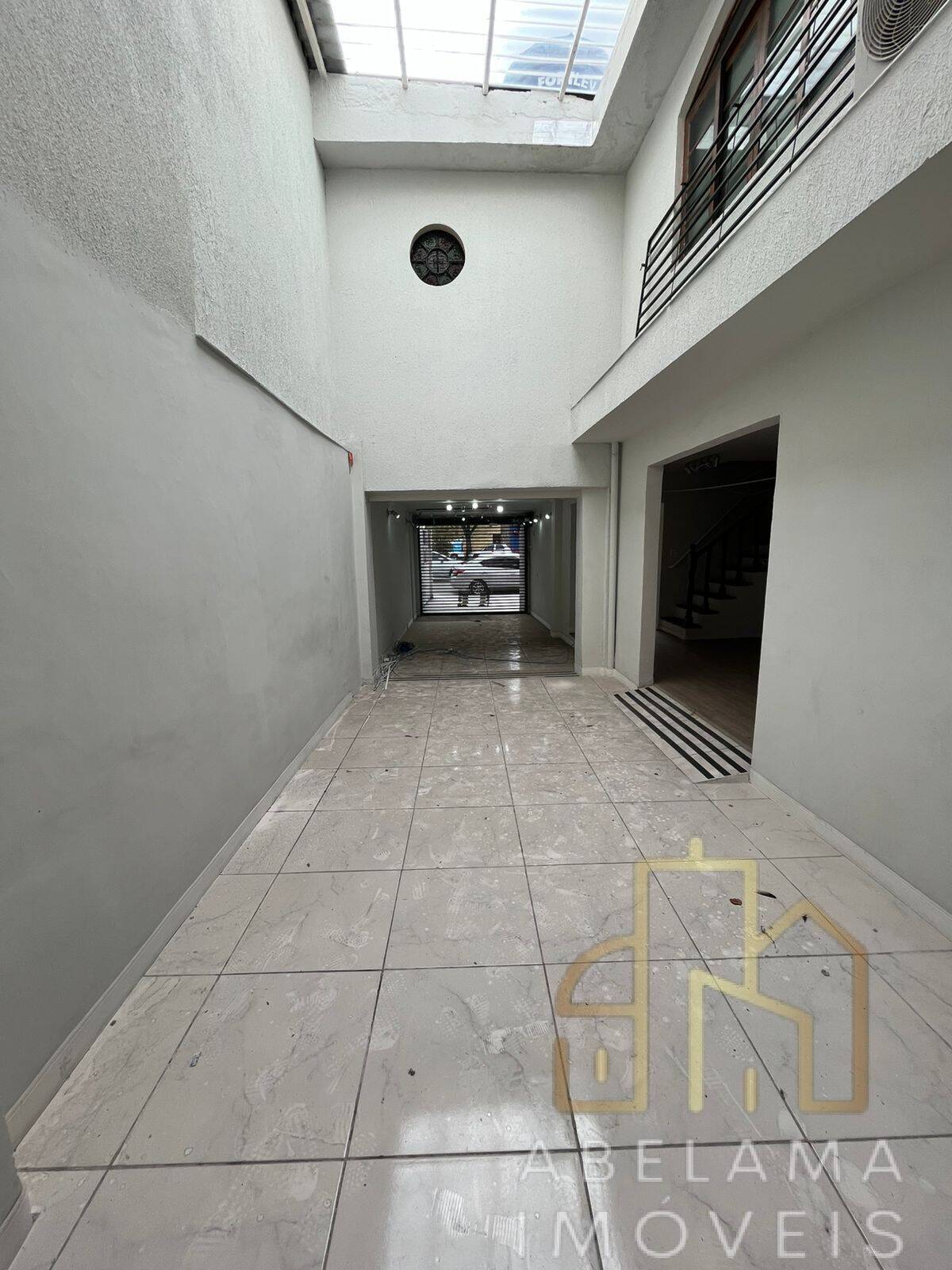 Sobrado à venda com 4 quartos, 245m² - Foto 3