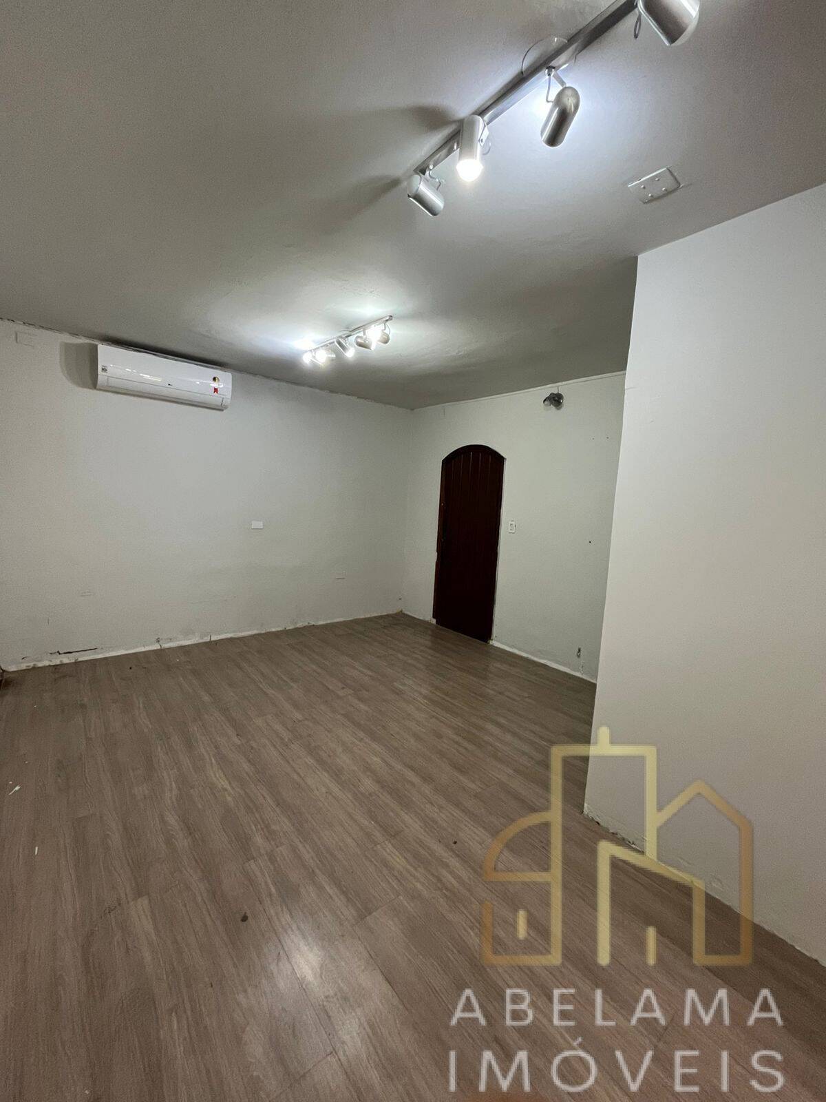 Sobrado à venda com 4 quartos, 245m² - Foto 8