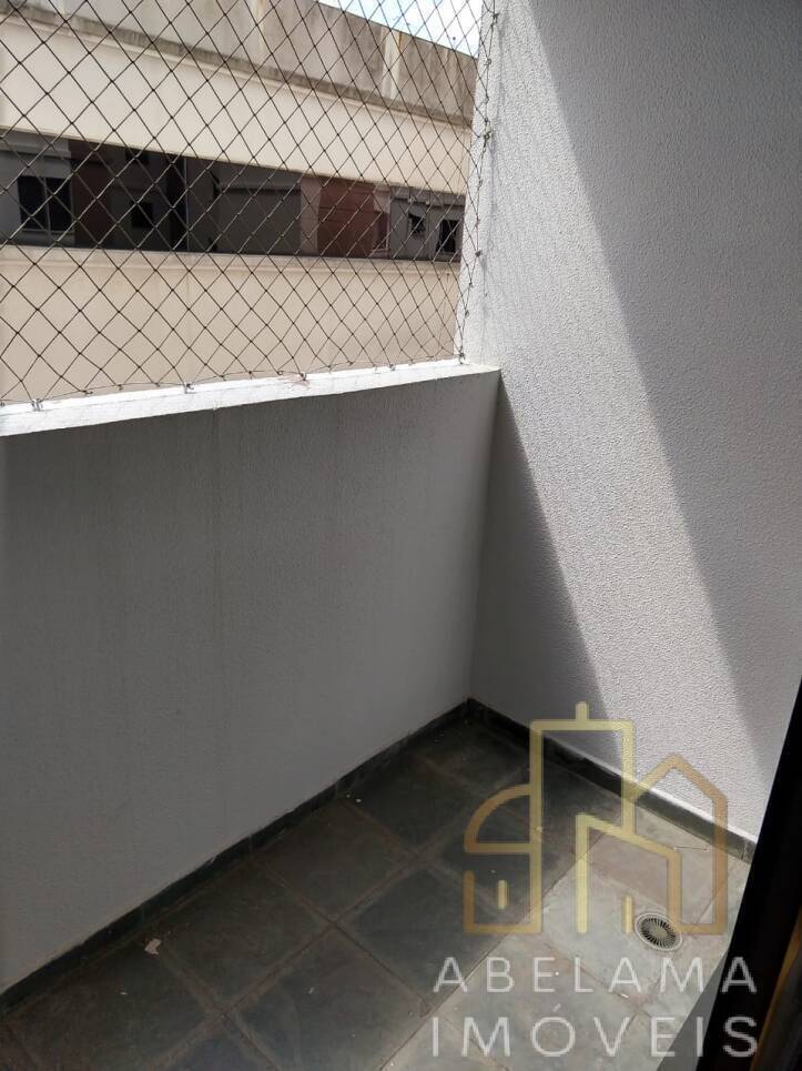 Apartamento à venda com 3 quartos, 80m² - Foto 19