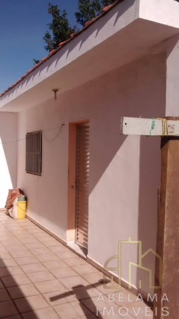 Casa à venda com 4 quartos, 400m² - Foto 3